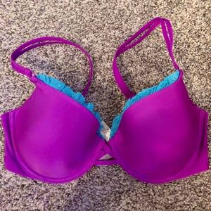 Victoria's Secret blue lace bra